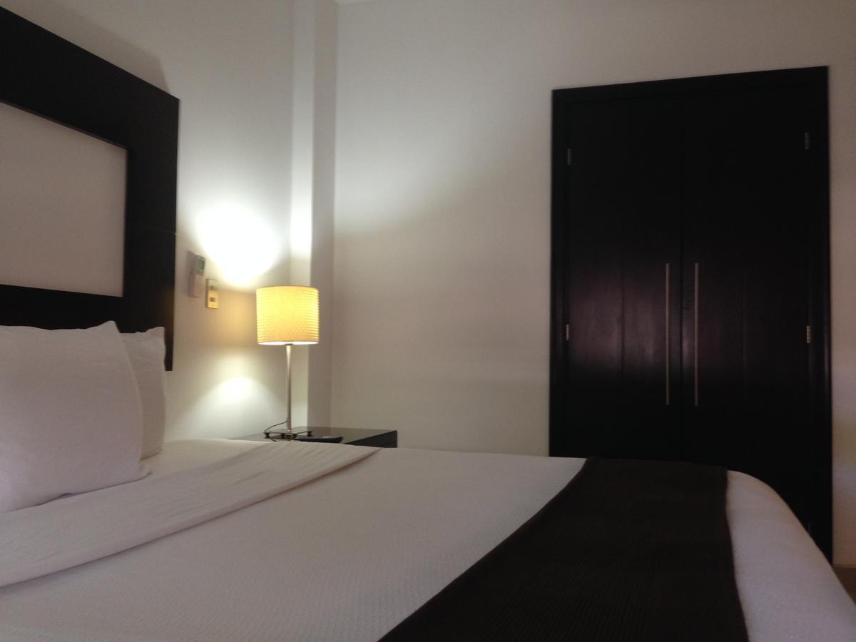 Hotel Brandts Ejecutivo Los Robles Managua Exterior photo