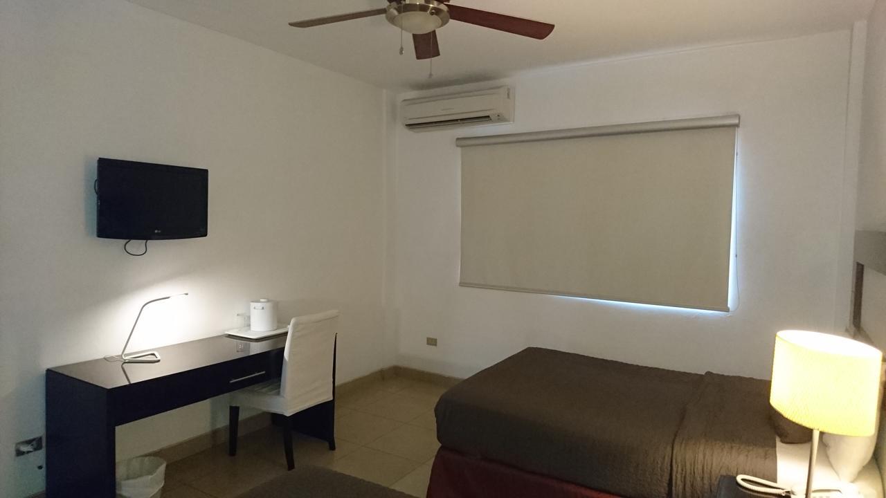 Hotel Brandts Ejecutivo Los Robles Managua Exterior photo