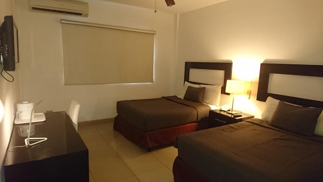 Hotel Brandts Ejecutivo Los Robles Managua Exterior photo